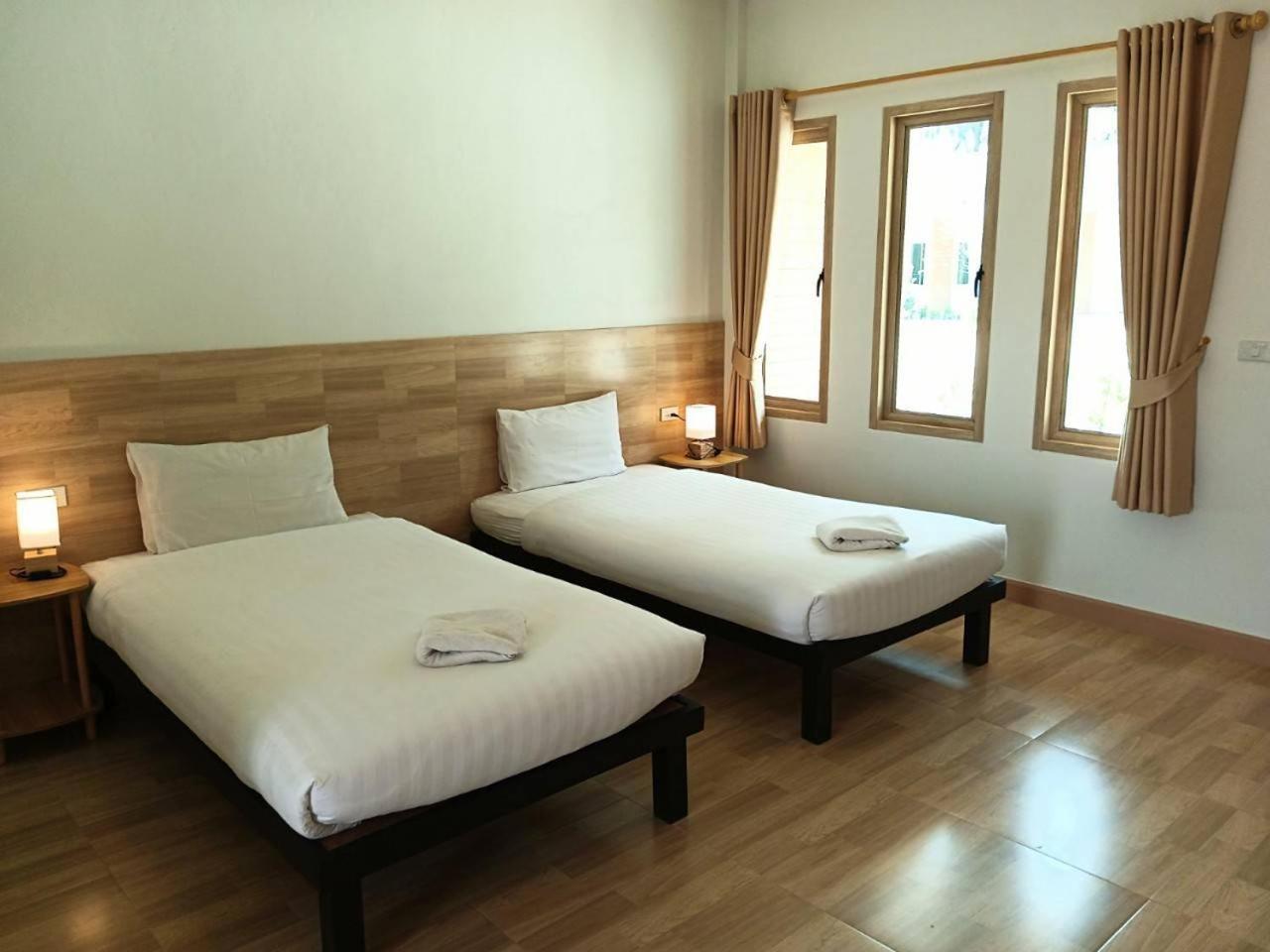 Three Bays Resort Prachuap Khiri Khan Buitenkant foto
