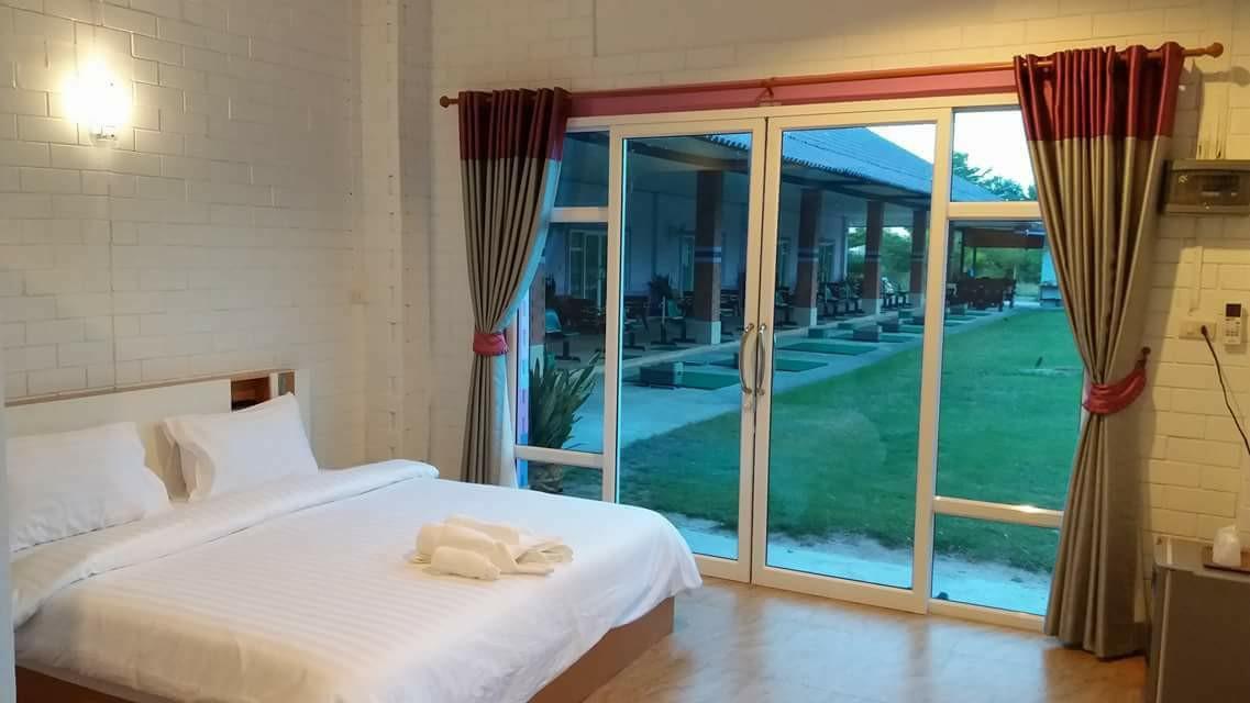 Three Bays Resort Prachuap Khiri Khan Buitenkant foto