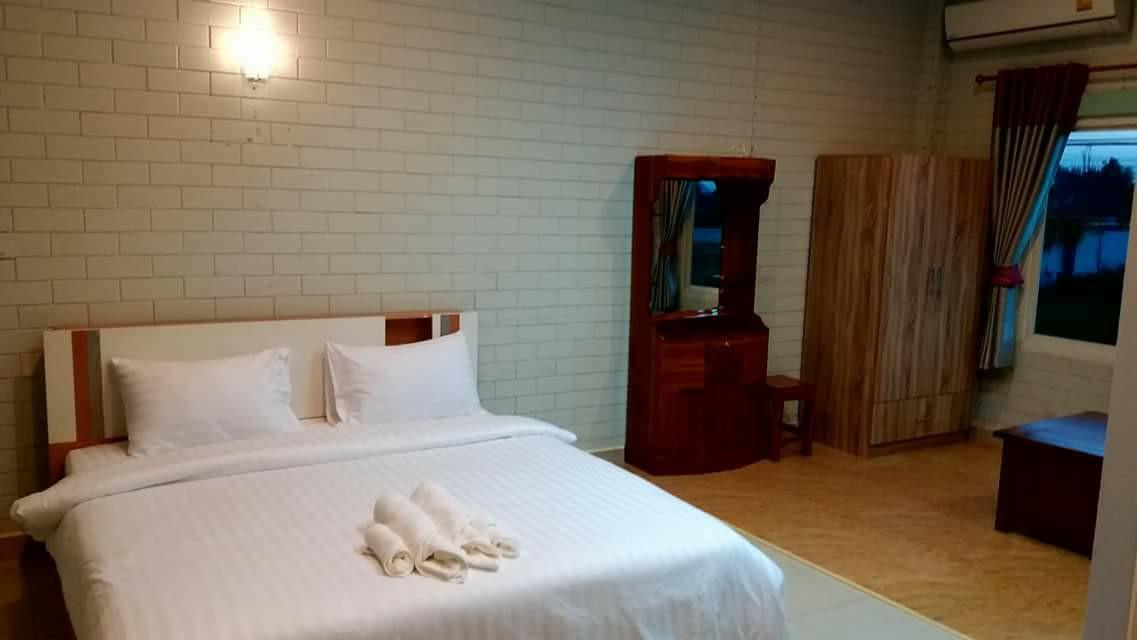 Three Bays Resort Prachuap Khiri Khan Buitenkant foto